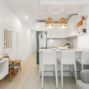 https://lindamar-canteras-beach-house.in-canary-islands.com